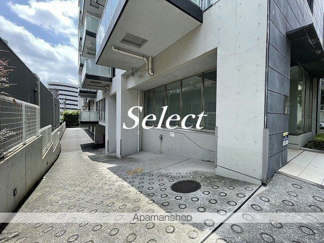 プラウドフラット横浜の外観
