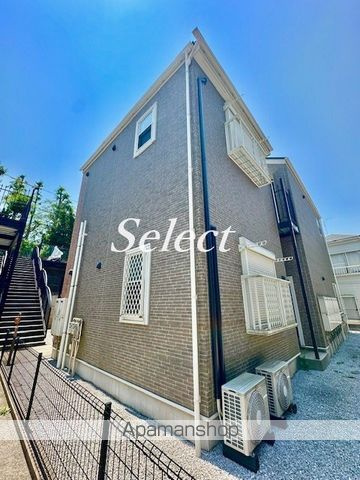 横浜市神奈川区三ツ沢南町のアパートの外観