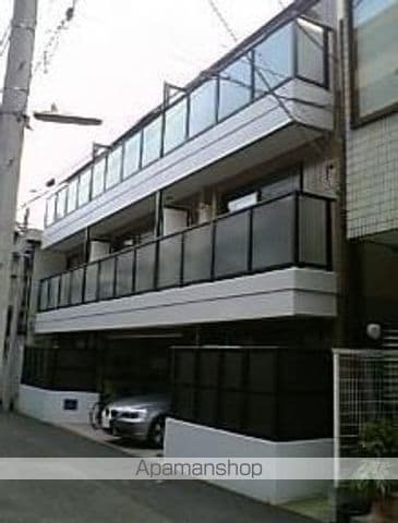 ロワールフェミナン新山下の外観