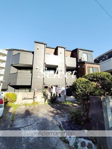 横浜市磯子区森４丁目のアパートの外観