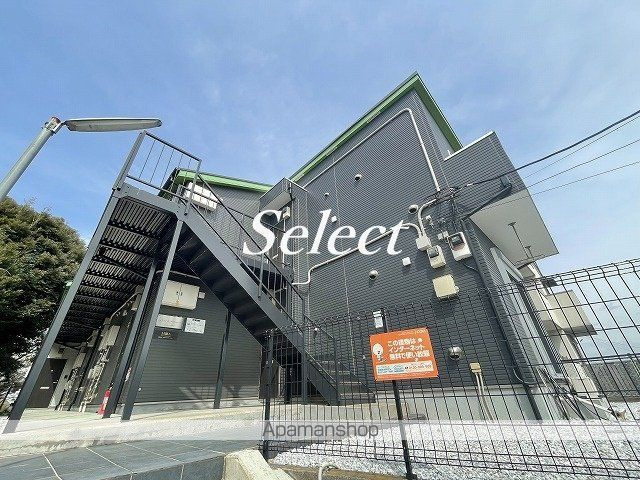 横浜市磯子区森４丁目のアパートの外観