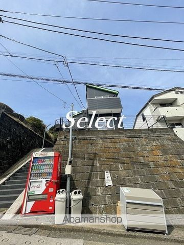 横浜市磯子区森４丁目のアパートの外観
