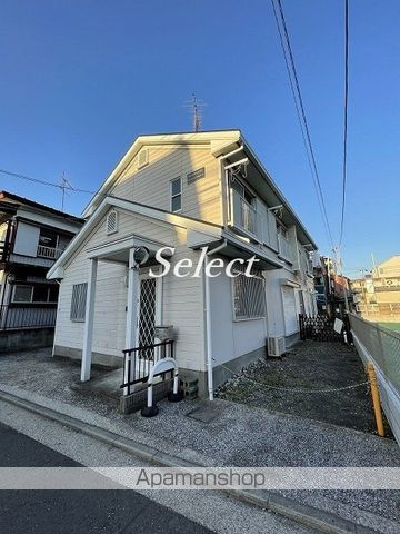 横浜市磯子区久木町のアパートの外観