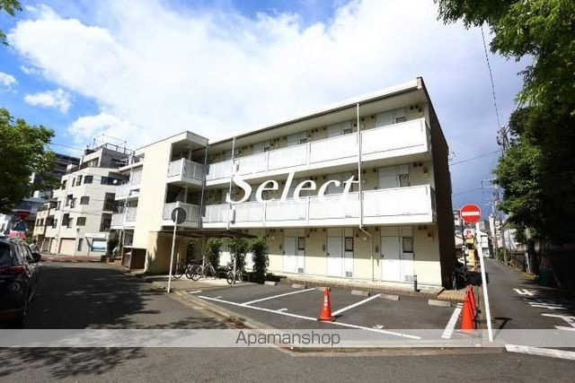 レオパレスラ　ローズコリンの外観