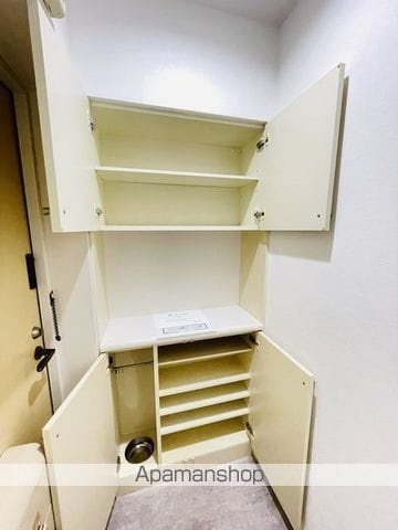 横浜市南区二葉町２丁目の賃貸マンションの内装