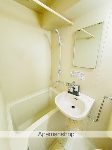 横浜市南区二葉町２丁目の賃貸マンションの内装