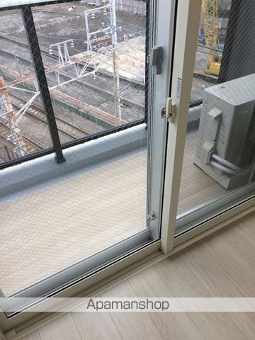 横浜市西区高島２丁目の賃貸マンションの内装