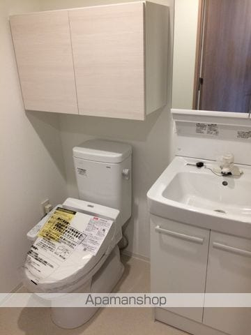横浜市西区高島２丁目の賃貸マンションの内装