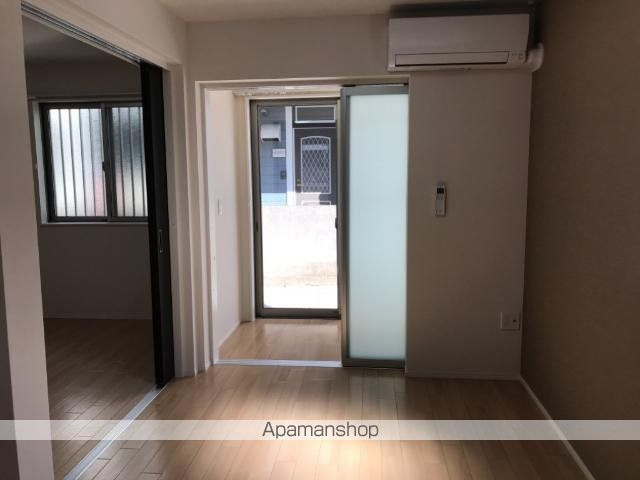 アイストンの内装