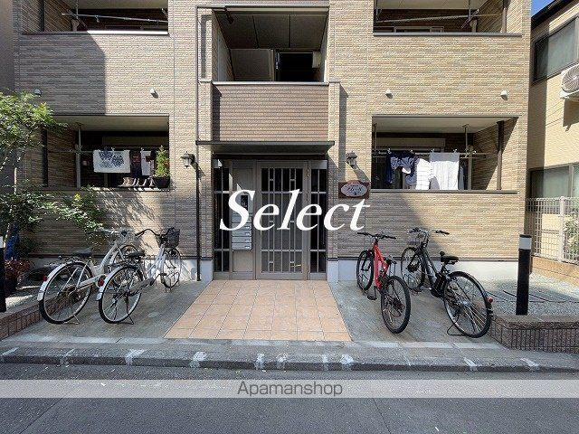 横浜市中区本牧町１丁目のアパートの外観