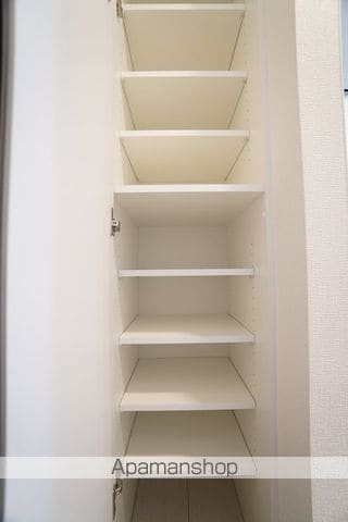 横浜市中区弥生町２丁目の賃貸マンションの内装