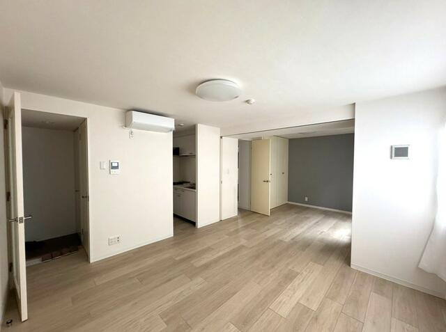 Ｃａｓａ　Ｖｅｎｔ　ＭＥＧＵＲＯ(カーサヴェントメグロ)の居間・リビング