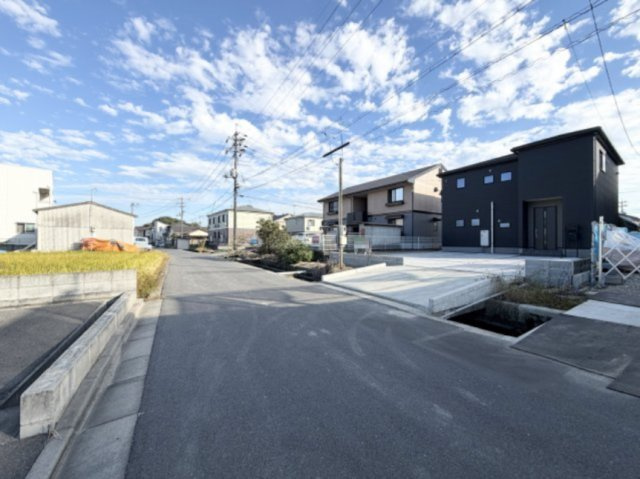 【前面道路含む現地写真】 | リーブルガーデン倉敷玉島八島第4 (全1棟)