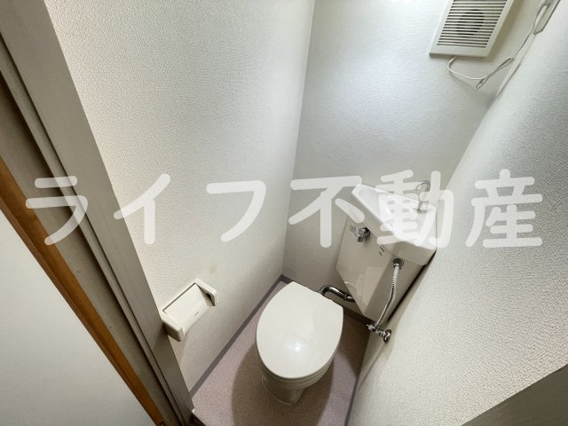 リバーサイドハウスのトイレ|ゆったりとした空間のトイレです