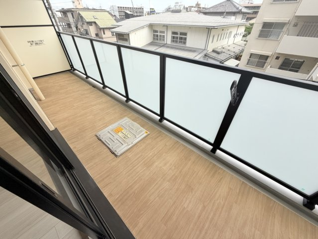 LaDouceur西宮北口のバルコニー