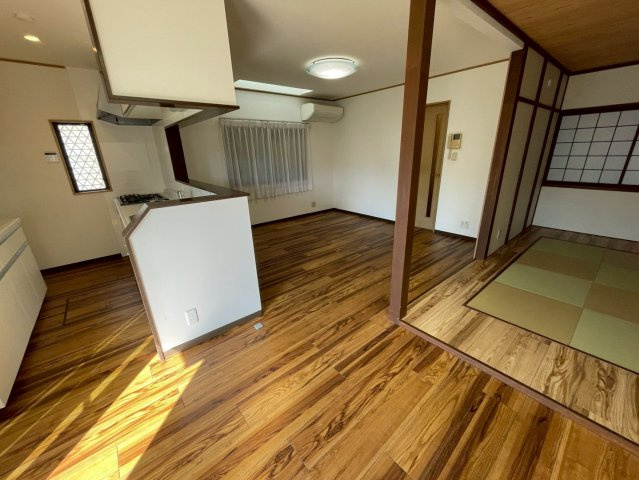 松園町戸建ての内装