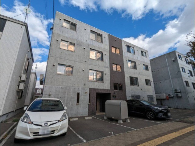 Ｍｉｌｌ・Ｃｒｅｓｔ