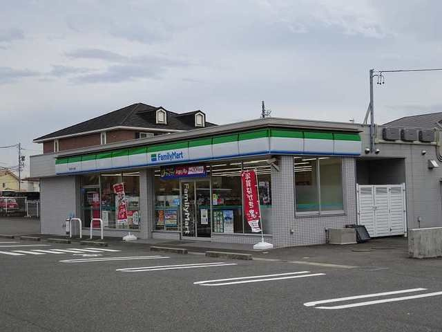 ラインベル星川の周辺|ファミリーマート桑名芳ケ崎店まで900m