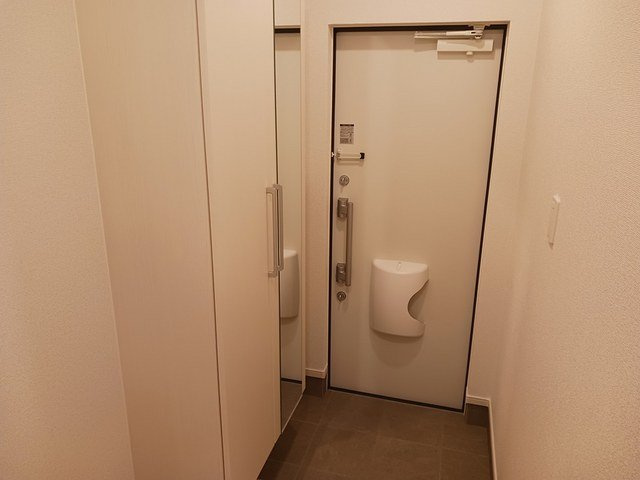 ブランドール樹Ⅳ　Ｂの玄関