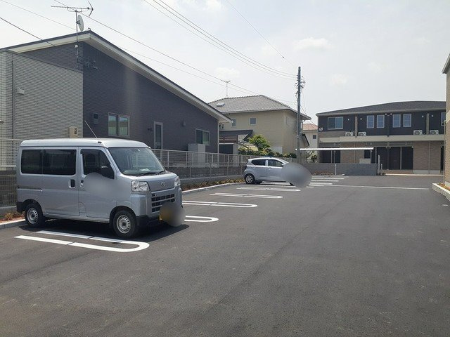 フォレストガーデン　Ｂの駐車場