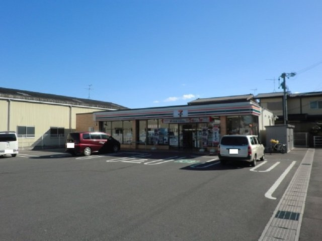 フォレストガーデン　Ｂの周辺|セブンイレブン桑名大福店まで600m