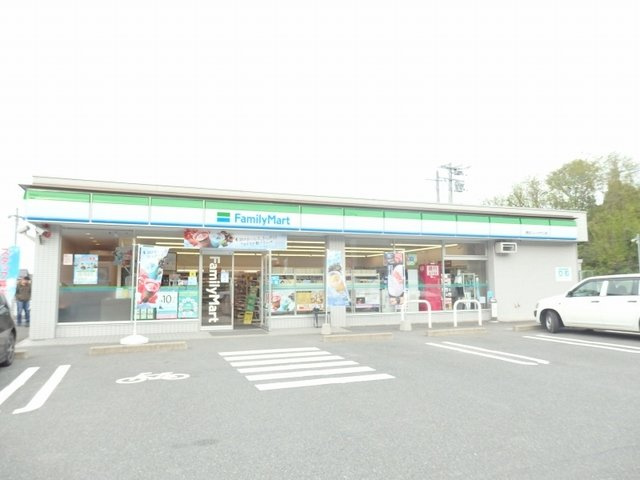 フレーシュ　Ｍの周辺|ファミリーマート ニュータウンまで650m