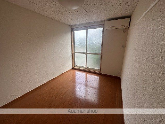 レオパレス栗木コーポの内装