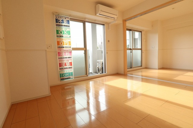 エアリーヒルズ芦屋の居間・リビング