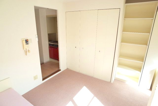 神戸市東灘区森北町４丁目の賃貸マンションの居間・リビング