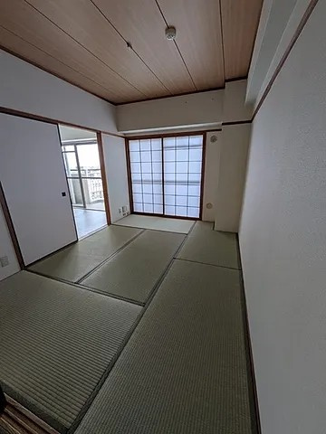 芦屋市船戸町の賃貸マンションの居間・リビング