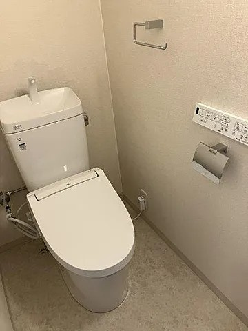 芦屋市朝日ケ丘町の賃貸マンションのトイレ