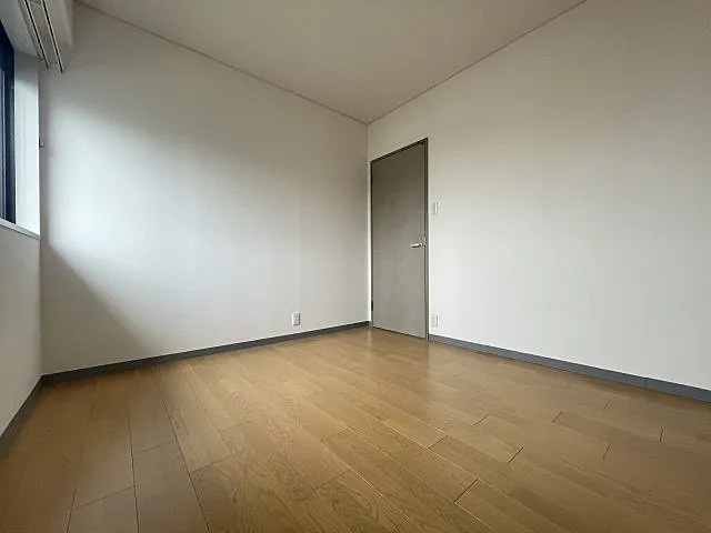 神戸市灘区高羽町５丁目の賃貸マンションの居間・リビング