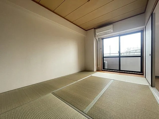神戸市灘区高羽町５丁目の賃貸マンションの居間・リビング