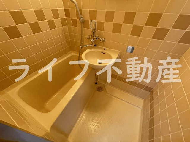ノアーズアーク長田21の浴室|日々の暮らしに欠かせないお風呂です