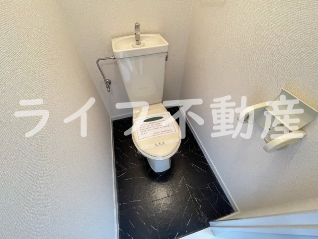 ノアーズアーク長田21のトイレ|シンプルで使いやすいトイレです