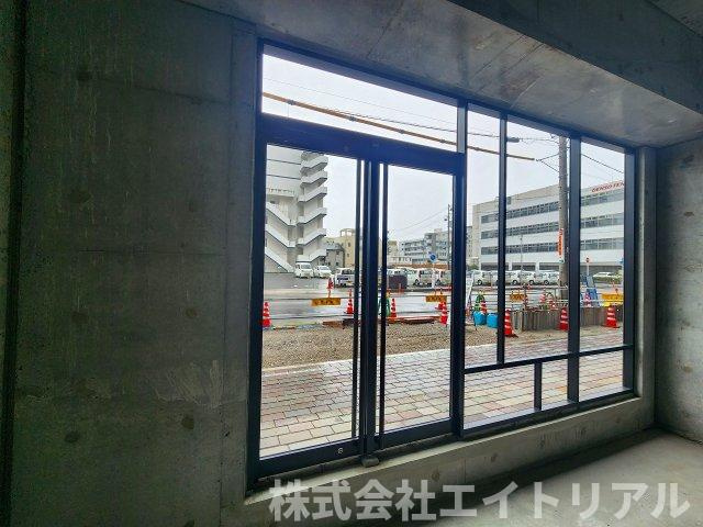 豊田駅前新築ビルの内装|分割前