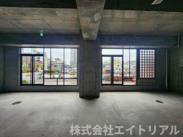 豊田駅前新築ビルの内装|分割前