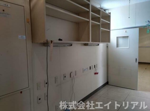瑞浪市寺河戸町　貸店舗の内装|室内イメージ（現入居者入居前）