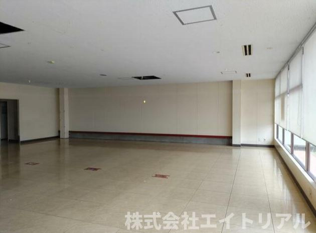 瑞浪市寺河戸町　貸店舗の内装|室内イメージ（現入居者入居前）