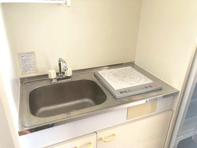 神戸女子学生会館のキッチン