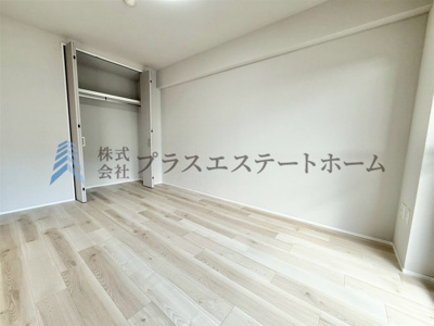 【洋室】 | サンヴィラ中山手 | 【同社施工事例】シンプルな洋室でお部屋のコーディネートが楽しめます♪