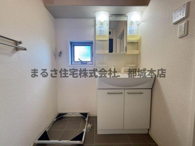 Villa OkuboA棟の洗面所