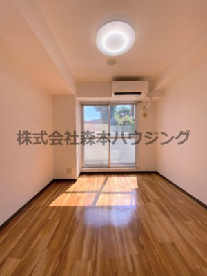 【洋室】 | 　ヴィラ守口 | おしゃれな洋室です