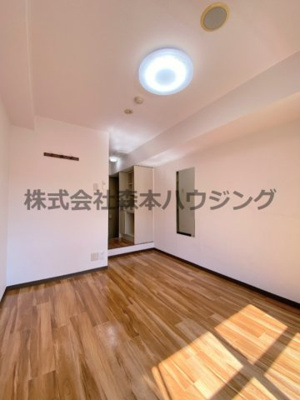 【洋室】 | 　ヴィラ守口 | 使いやすい洋室です