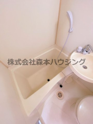 【浴室】 | 　ヴィラ守口 | 日々の暮らしに欠かせないお風呂です
