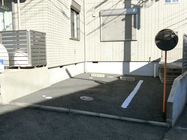 日野市南平３丁目の賃貸マンションの駐車場|★敷地内駐車場あります★