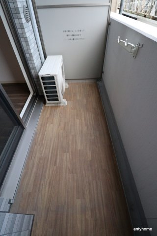 エスリード大阪グランゲート　仲介手数料無料のバルコニー