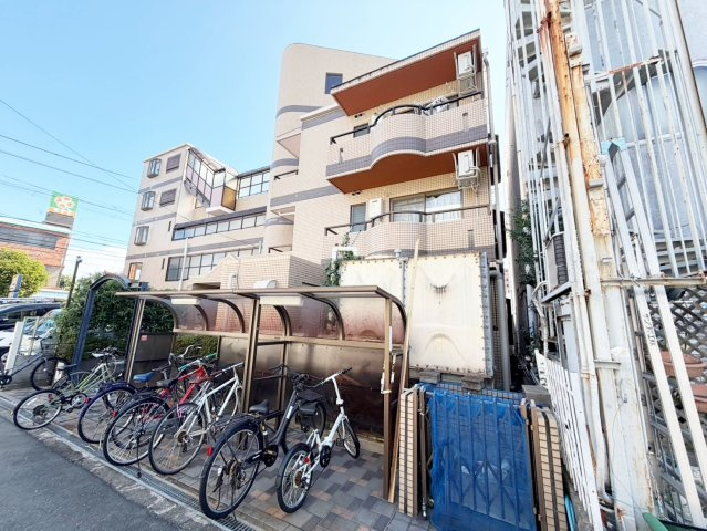 第2クリスタルハイツの外観