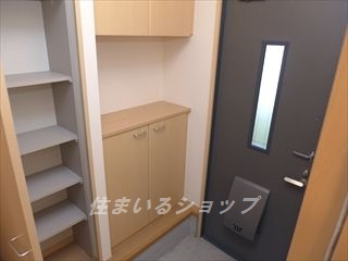 ハピネス口田の玄関