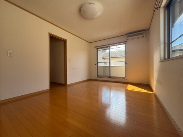 宇都宮市東浦町中古住宅の洋室